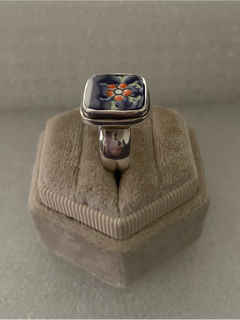 Baroque China Sterling Silver Floral Square Inlay Ring - Blue and Orange